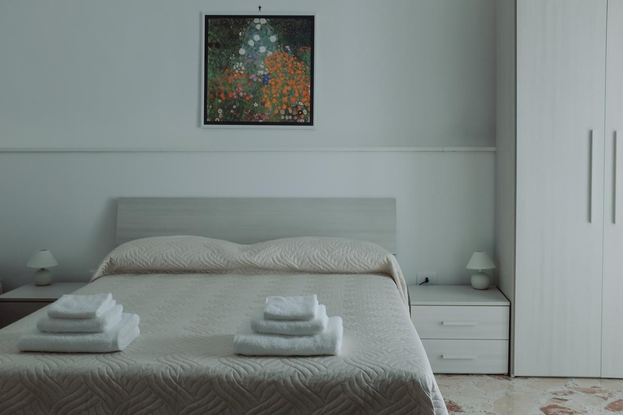 B&B A Casa Di Paola 레체 외부 사진